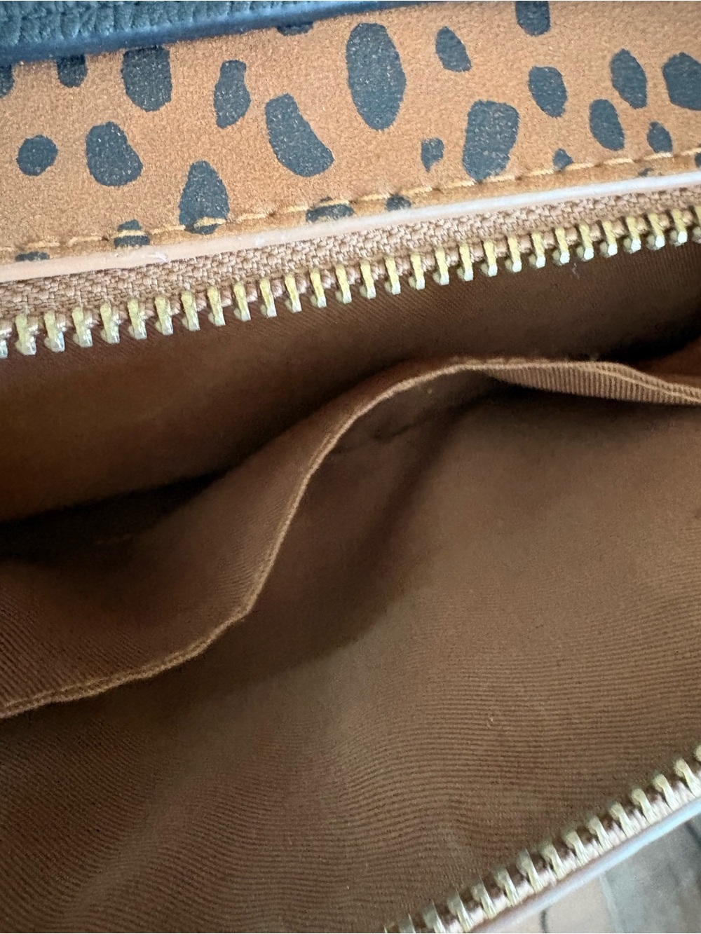 Universal Thread Cheetah Leopard Print Double Zip Crossbody Bag Brown Black - Picture 7 of 12